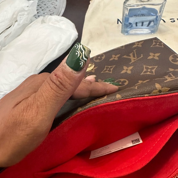 Louis Vuitton, Lake Placide, Crossbody - Picture 10 of 13